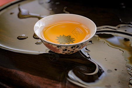 茶香夜话，揭秘茶叶养生益处